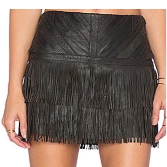 🎡 PARKER SOFT LEATHER Fringed Black Mini Skirt size 0 - Picture 1 of 6